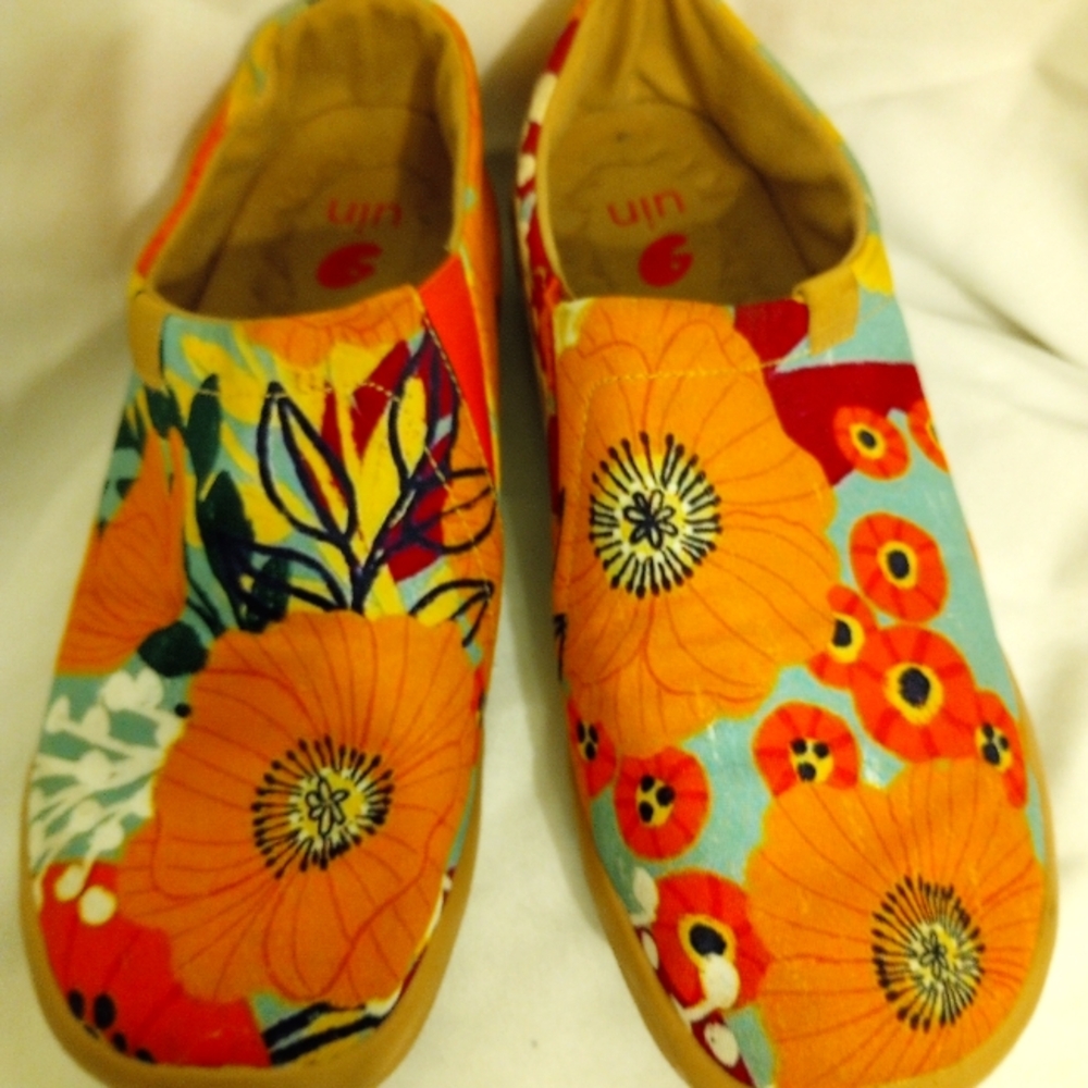 Uni women's shoes
